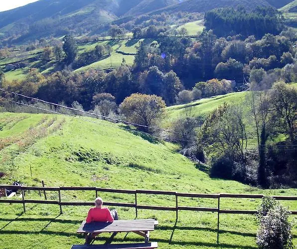 Sendero Del Agua Сан-Висенте-дель-Монте